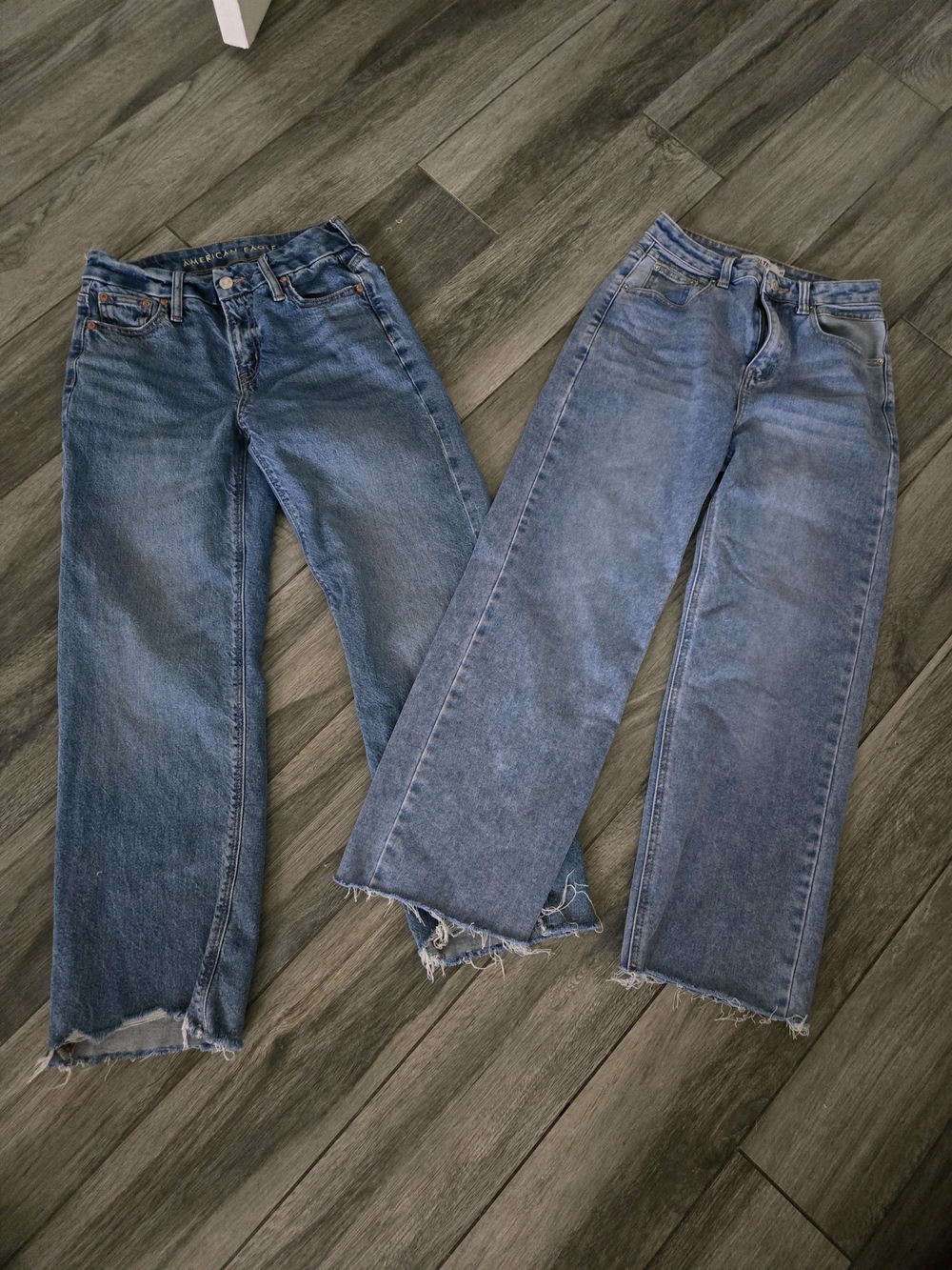 Low Rise Wide Leg 90's Jeans - Women